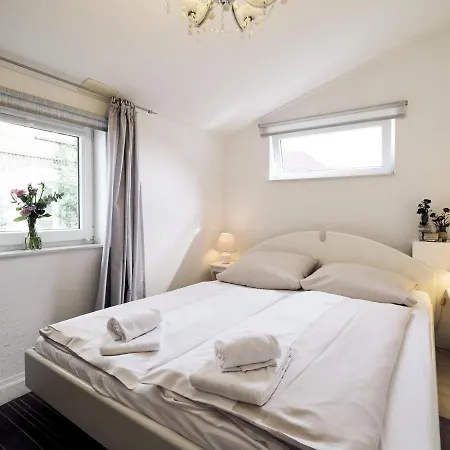 Altstadtwohnung - Am Hafen Apartman *